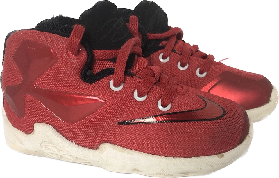 808711-610 Nike 儿童 学步儿童 Lebron XIII 红色 尺寸 7c 二手,有些磨损 查看照片 — 第 2/4 张图片