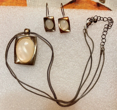 KENNETH COLE Rectangle Silver tone Iridescent Faux Stone Necklace & Earrings