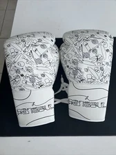 Sanabaul 16oz Boxing gloves