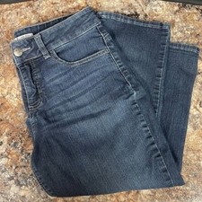 LEE Women's Riders Mid Rise Capri 8M