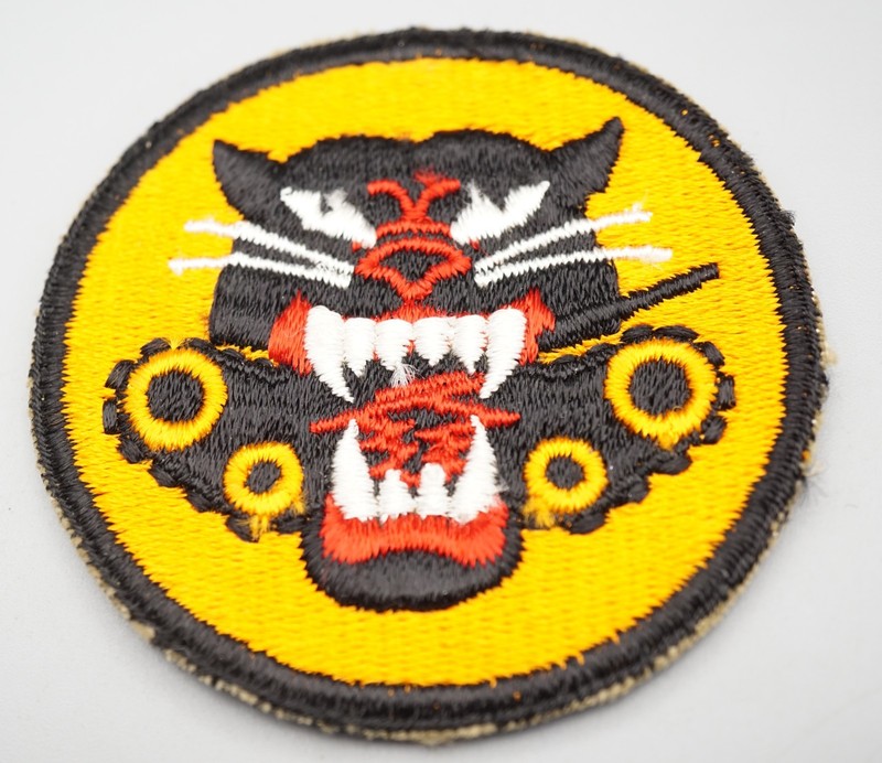 WWII Army Armor TD Tank Destroyer Tank Killer Division 4 Wheel Track Patch NICE