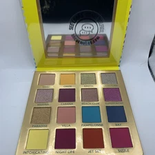BH Cosmetics Summer In St. Tropes Eyeshadow Palette BRAND NEW IN BOX