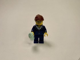 LEGO CITY Minifigures Lot | 9 Figures | Lego Set 60134 | Retired/Used