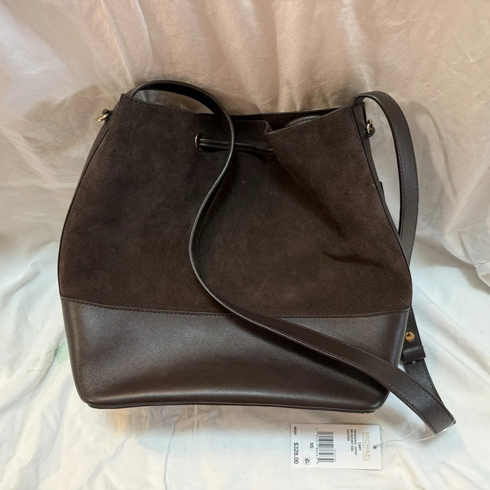 Bolsa balde Michael Kors Greenwich marrom/carmelo escuro camurça. MSRP $298 - Imagem 2 de 3