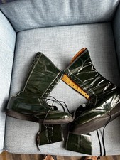 WRESTLING BOOTS  GREEN SIZE 6 - WORN & SIGNED BY TV WORLD OF SPORTS &ldquo;TOM THUMB&rdquo;