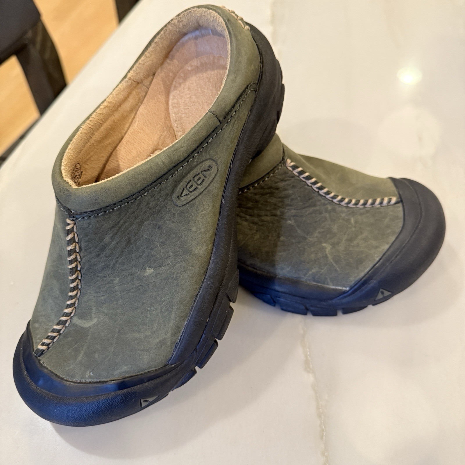 Keen Shoes donna 5 zoccoli slip on pelle verde nuovi senza etichetta casual MAI INDOSSATI senza scatola