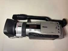 Canon GL2 MiniDV/SD Handheld Camcorder 20x Optical 100x Digital 2.5" LCD USB
