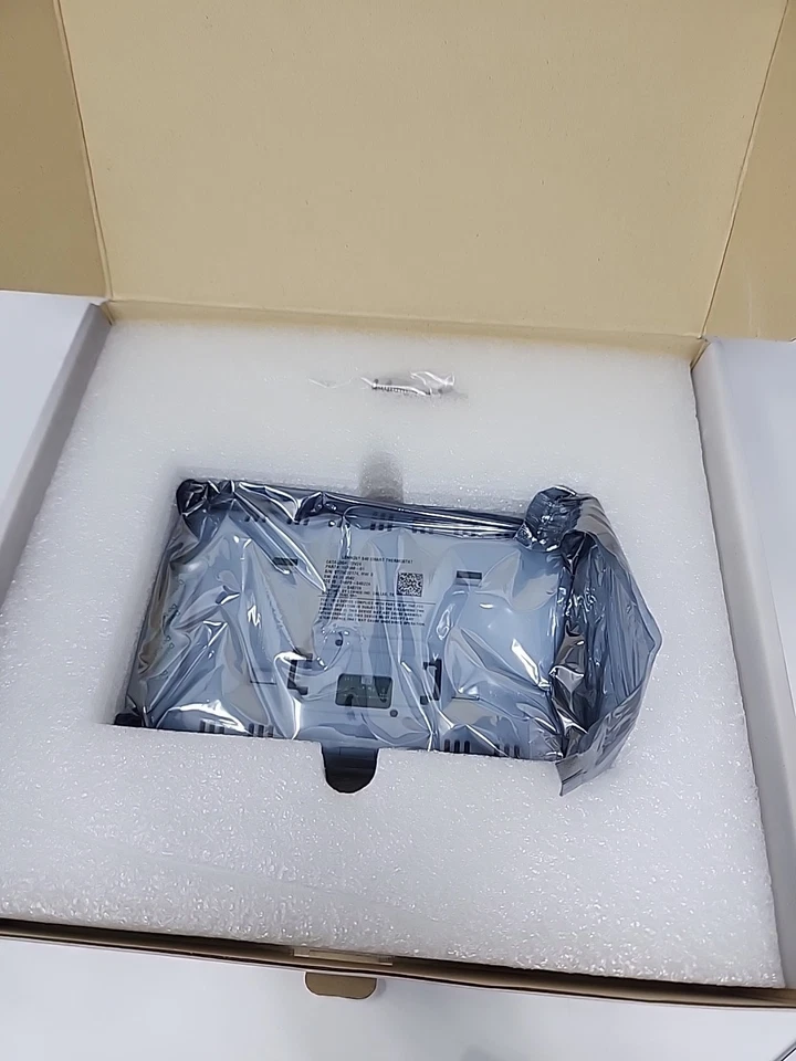 Lennox  S40 Smart Thermostat 22V24 - Image 4 of 4