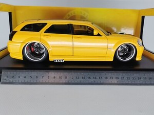 Dodge Magnum R/T 2006 Par BigTime Muscle : Le Break Américain Qui