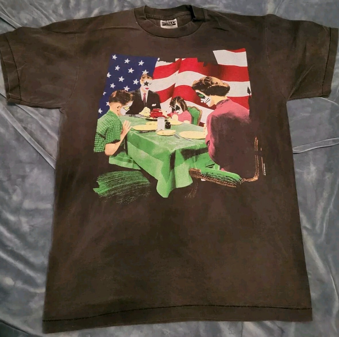 Vintage Reprint Kiss “KISS MY ASS” Tee Shirt Size Large Concert 