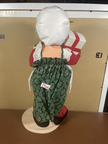MUÑECA ANNALEE SEÑORA CLAUS con PAQUETES #5638 NAVIDAD 1991 - 18"" DE ALTO - Imagen 7 de 12