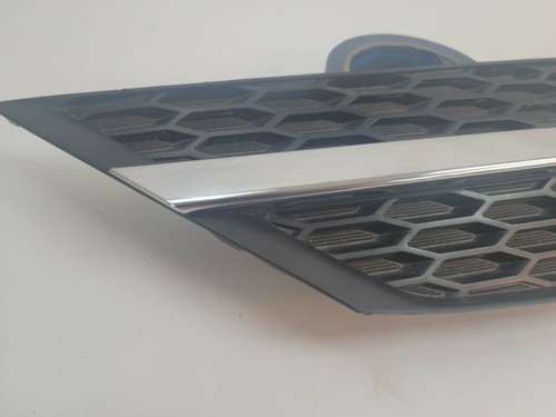 2013 204 2015 Toyota Rav4 front bumper grille OEM RIGHT/PASSENGER SIDE - Picture 3 of 9