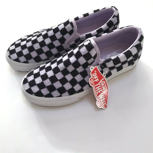 women's fuzzy slip on vans