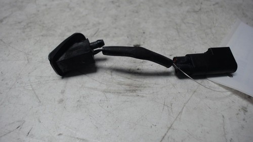 Spritzdüse heizbar seitlich R Ford Focus 2.5 DA3/DB3 01.2009-10.2010