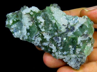 TOP Green Fluorite and Quartz Doubly terminated - Spain - 9 x 5 x 2cm - 138g