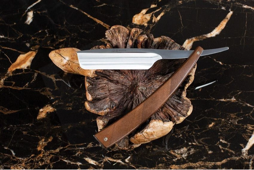 Cuchillo Plegable Dovo EDO 3.5" Acero al Carbono Hoja de Afeitar Recta Mango de Nogal Foto 2 de 4