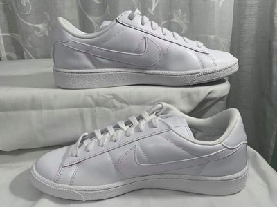 nike wmns tennis classic