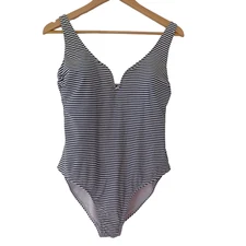 Womens Nip tuck Swimsuit One Piece 10 Striped Navy Blue Slimming Multi Fit Cup