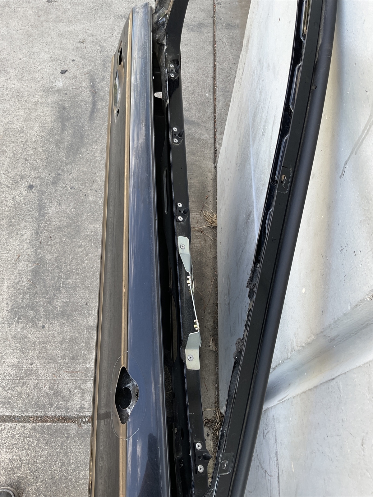 FRONT RIGHT PASSENGER DOOR SHELL  BENTLEY CONTINENTAL FLYING SPUR (06-12) OEM