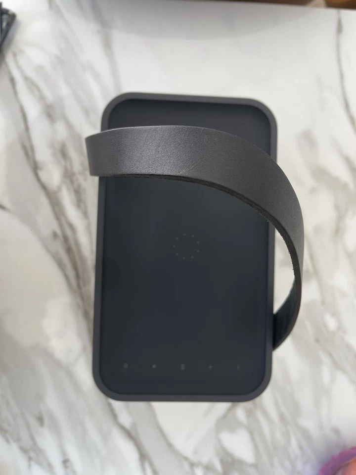 Altavoz Bluetooth Bang & Olufsen Beolit 20 negro Foto 3 de 4