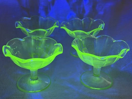 4 Uranium Depression, Glass Ruffled, Edged Dessert Dishes For Ice Cream/Sherbet