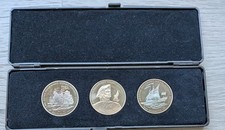1996 Russia 300th Anniversary Navy 3 Medal Set  STUNNING RAINBOW TONING