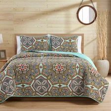 New VCNY Home 3-Piece Yara Reversible Medallion Quilt Set Multicolor Full/Queen