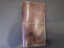 Foxy Fix Dark Brown Crackle Travelers Notebook - No. 6 Classic / Narrow Size