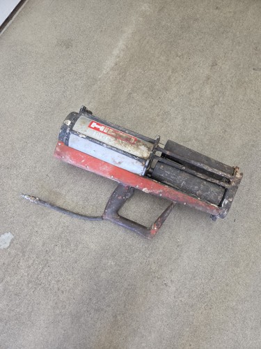 HILTI HIT-P 8000 D Pneumatic Adhesive Dispenser Pre Owned Working Condition