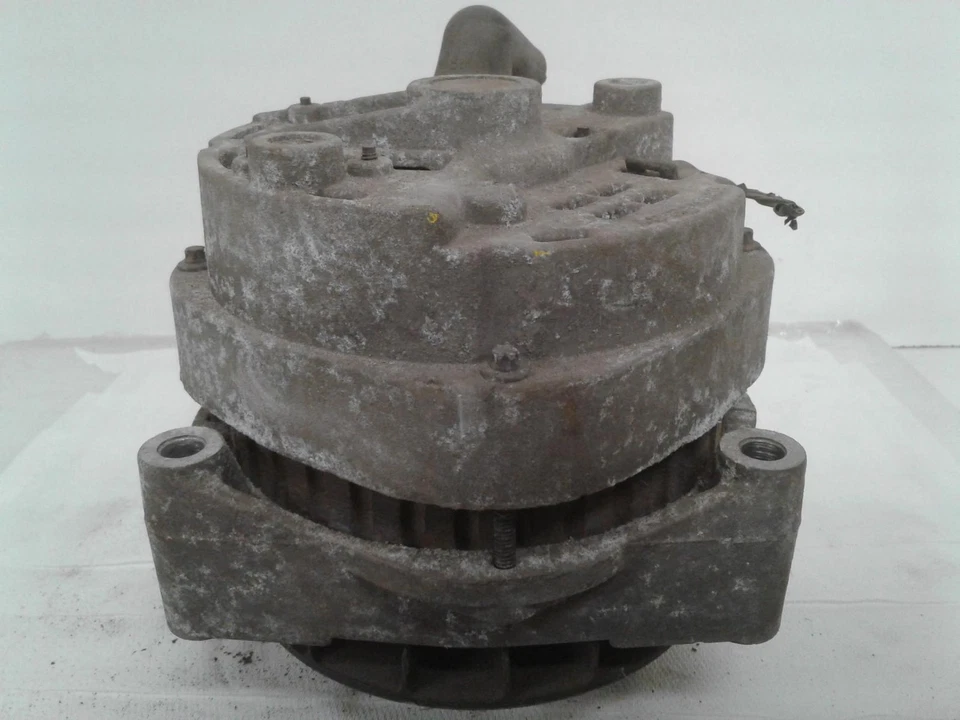 Alternador usado compatible con: 1999 GMC Suburban 1500 140 amperios grado C Foto 2 de 4