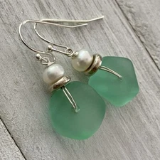 Min Favorit Sea Green Sea Glass, Freshwater Pearl & Silver Pl Artisan Earrings