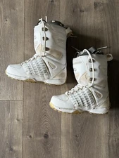 32 Thirty Two Lashed Women’s Snowboard Boots