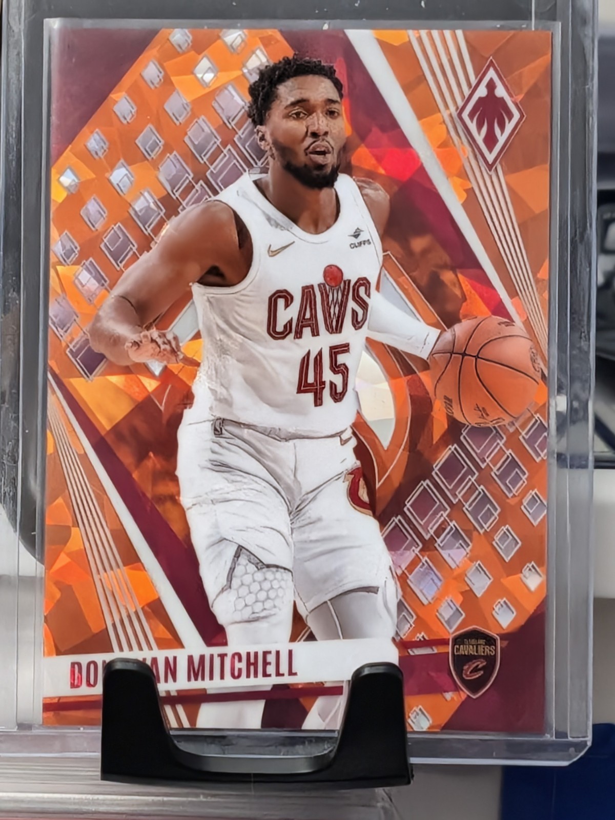 2023-24 Panini Phoenix - Donovan Mitchell #146 Red Ice Phoenix /249
