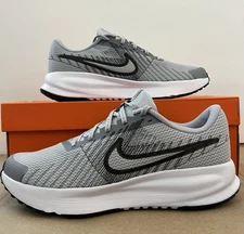 Size 9.5 - Nike Run Defy Men's Running Shoes NEW IN BOX