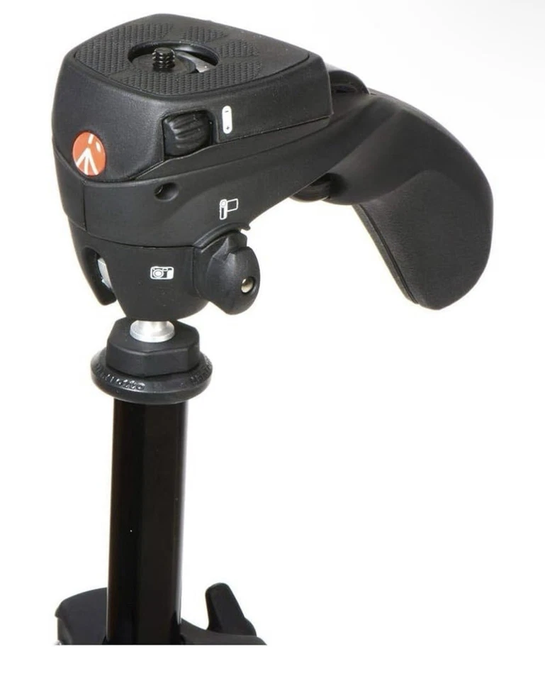 Manfrotto MKSCOMPACTACN-BK 61 inch Compact Action Smart Tripod With Phone Clamp - Image 3 of 4