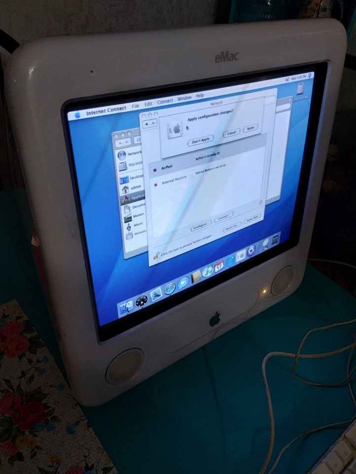 Apple eMac A1002 All in One vintage computer PC G4 with Keyboard and Mouse Works - Image 4 of 4