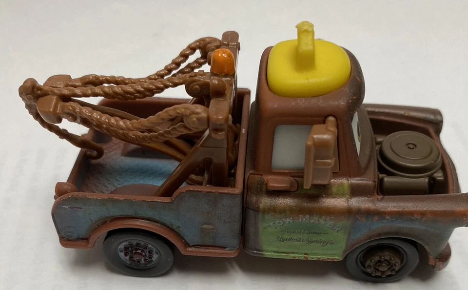迪士尼皮克斯汽车 Tow Mater 1:55 金属压铸玩具汽车美泰 271950 已停产 — 第 3/4 张图片