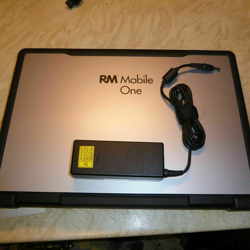 RM T12AR Toughbook 15.4" Core 2 Duo 120GB SSD 4GB RAM WIFI DVD Win XP - Picture 3 of 6