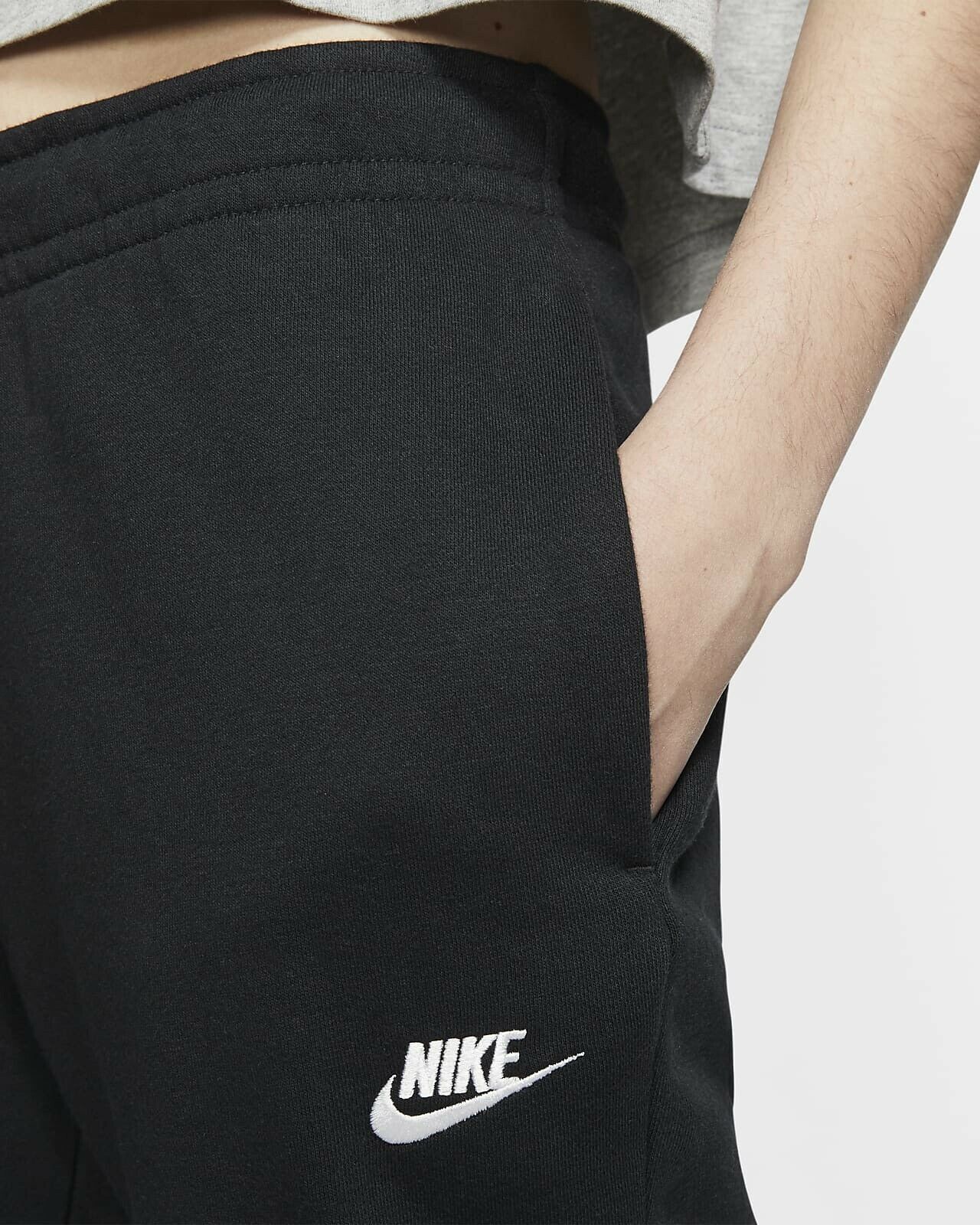 nike premium essentials winterized sweatpants in black