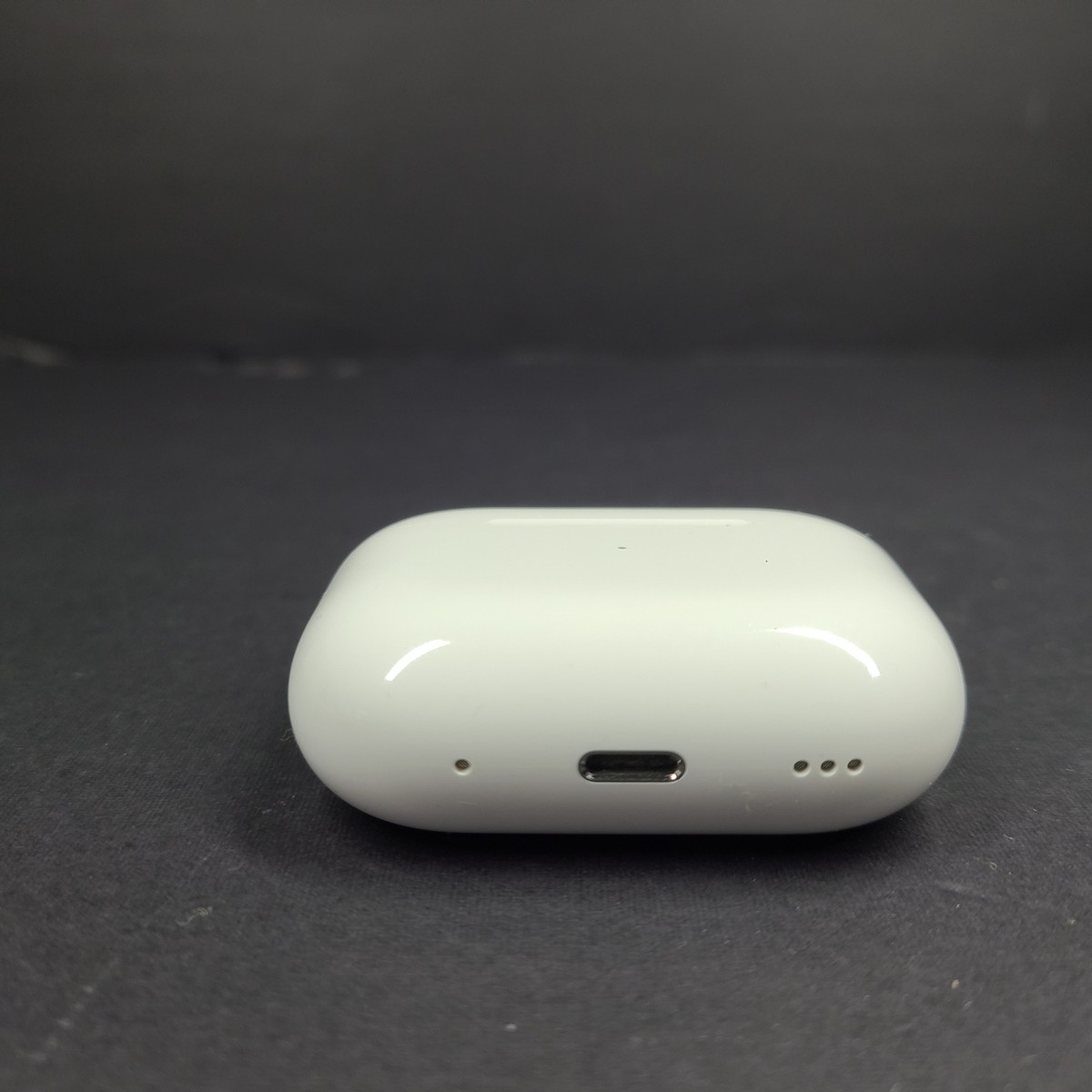 Apple AirPod Pro 2nd Generation Charging Case MagSafe Apple AirPod Pro 2nd Generation Charging Case MagSafe