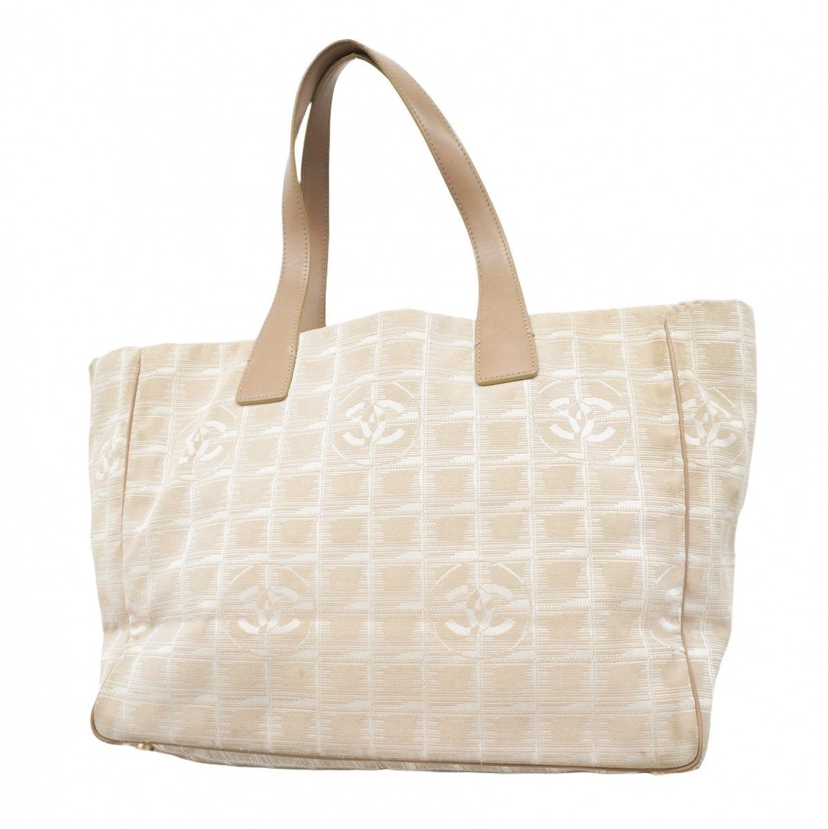 CHANEL Beige Nylon Tote Bag with Gold Hardware Preowned 5gc2529 h