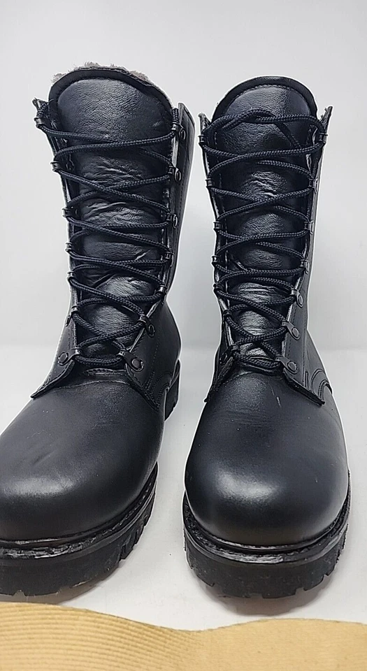 Hanwag Men's 10.5 Combat Boots German Lace Up Fleece-Lined Black Leather UNWORN - Image 3 of 4