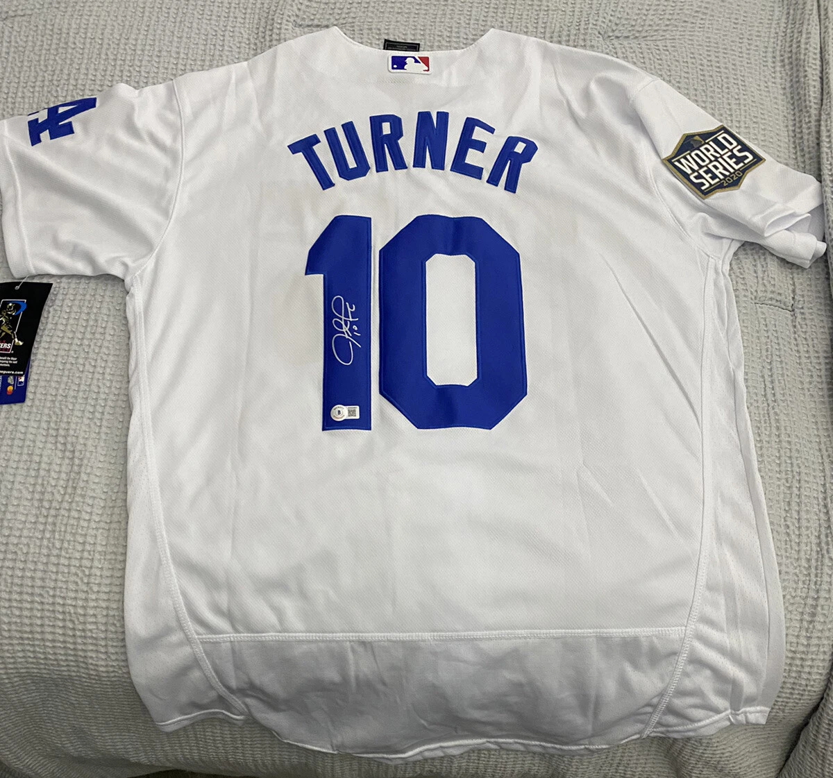 JUSTIN TURNER Signed Autographed Los Angeles Dodgers Jersey Beckett  Authentic