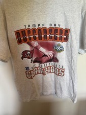 Vintage  Tampa Bay Buccaneers Shirt
