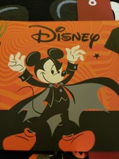 Disney Halloween Family Tees Glow In The Dark Mickey Mouse Vampire size 8 boys