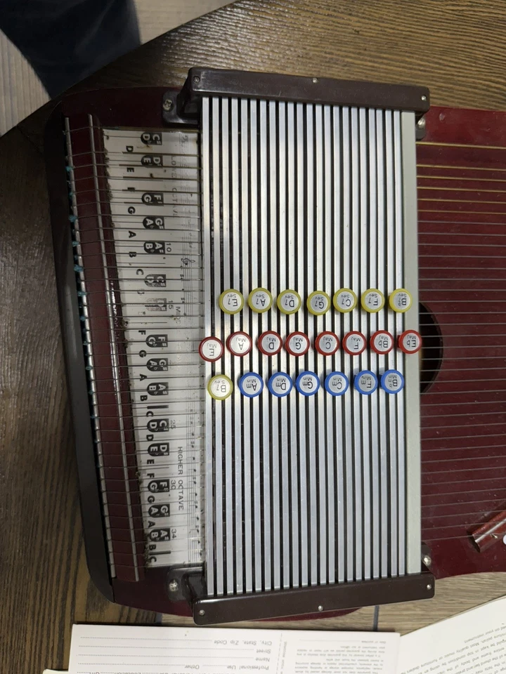 Vintage Chromaharp Autoharp in case Made in Japan - Image 2 of 4
