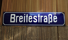 altes Blechschild gewölbt Straßenschild Ema...