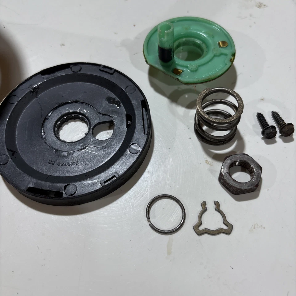 1977-1988 chevrolet caprice steering wheel (OEM) w/horn pad (El Camino, Impala) - Image 2 of 4