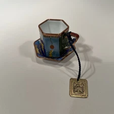 Charlotte Di Vita Cat in the Flower Garden Teacup Saucer Hand Painted 2004 H946