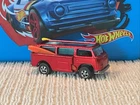 Hot Wheels Redlines 1969 Volkswagen Beach Bomb Red